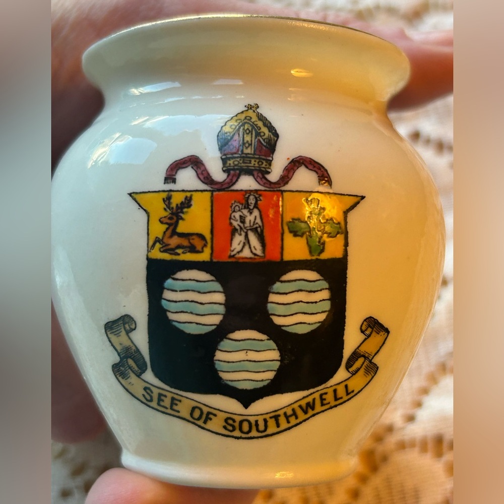 3/$30✨💙Antique See of Southwell Souvenir Fine Bone China Vase/Pot💙Late 1880’s